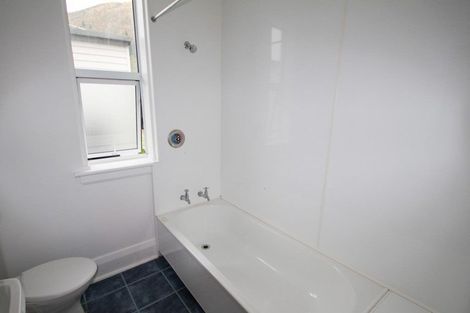 Photo of property in 3 Wynyard Street, Kurow, 9435