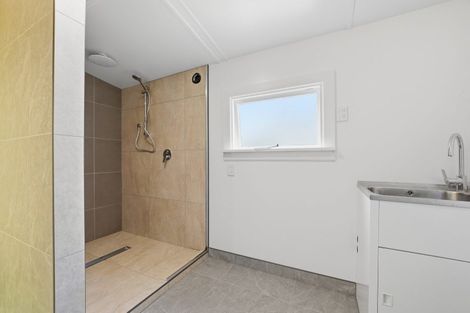 Photo of property in 4 Achilles Parade, The Pines Beach, 7630