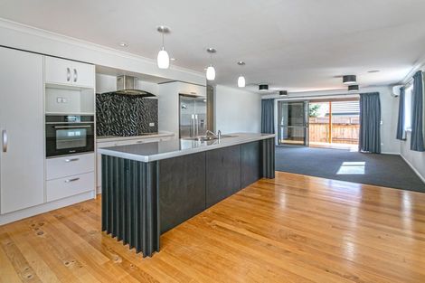 Photo of property in 35 Mary-ellen Place, Coromandel, 3506