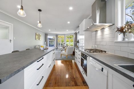 Photo of property in 18 Kent Crescent, Awapuni, Palmerston North, 4412