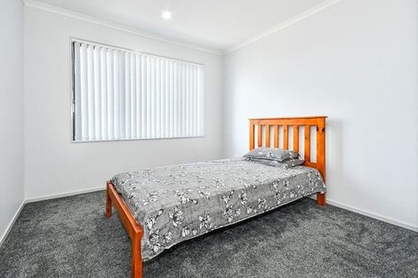 Photo of property in 125b Manuroa Road, Takanini, 2112