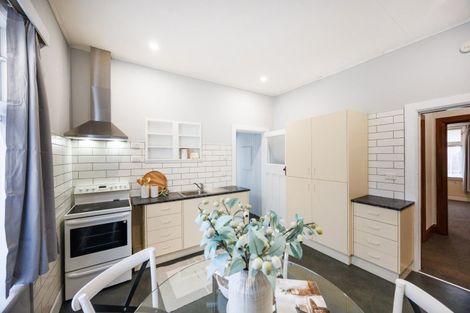 Photo of property in 194 Ferguson Street, West End, Palmerston North, 4412