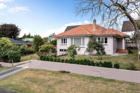 Photo of property in 6 Tarbett Road, Hillcrest, Hamilton, 3216