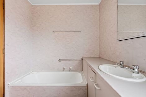 Photo of property in 3c Parahaki Street, Regent, Whangarei, 0112