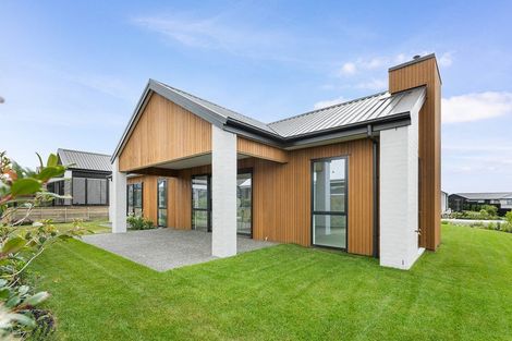 Photo of property in 18 Evergreen Parade, Rosehill, Papakura, 2113