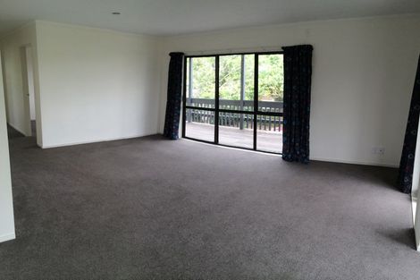 Photo of property in 20 Dungarvon Place, Clendon Park, Auckland, 2103
