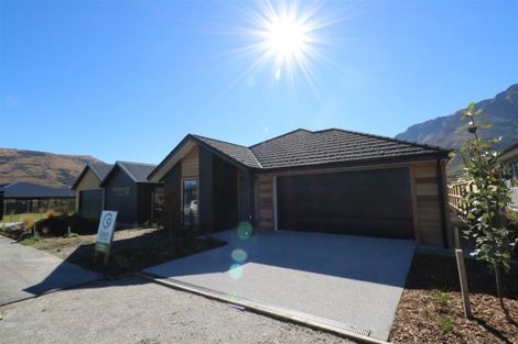 Photo of property in 6 Ward Street, Jacks Point, Queenstown, 9371