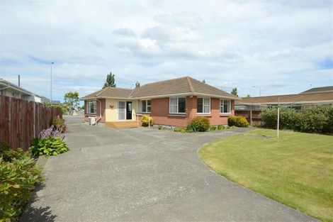 Photo of property in 797 Main North Road, Belfast, Christchurch, 8051