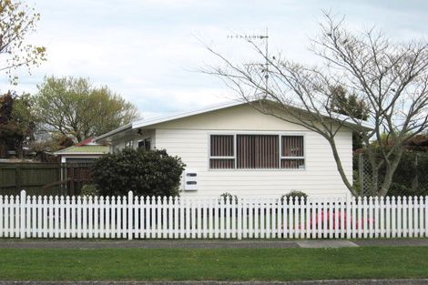 Photo of property in 8 Uta Street, Utuhina, Rotorua, 3015