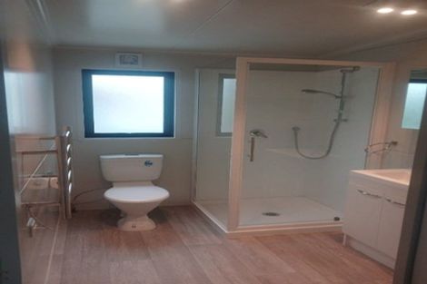 Photo of property in 18 Kent Street, Patea, 4520