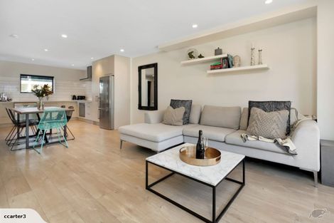 Photo of property in 47 Carder Court, Hobsonville, Auckland, 0618