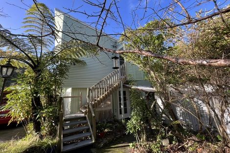 Photo of property in 40 Silverstream Road, Crofton Downs, Wellington, 6035