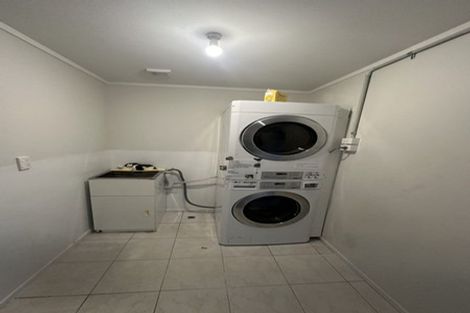 Photo of property in 2 Vine Street, Hillcrest, Hamilton, 3216