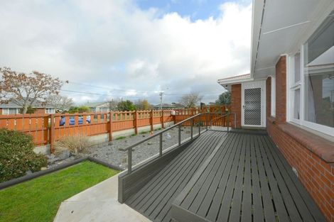 Photo of property in 2/345 Breezes Road, Aranui, Christchurch, 8061