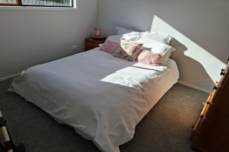 Photo of property in 1/64 Carlisle Road, Browns Bay, Auckland, 0630