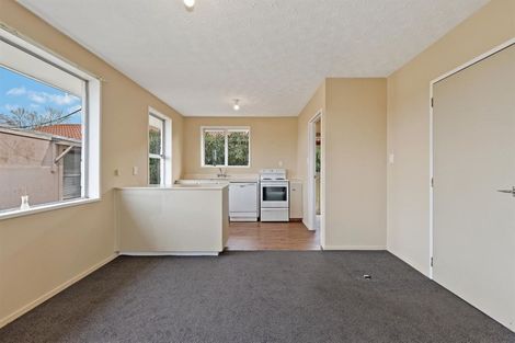 Photo of property in 5 Sophora Place, Parklands, Christchurch, 8083