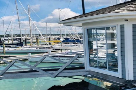 Photo of property in 47 Philomel Crescent, Bayswater, Auckland, 0622