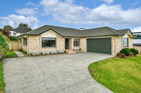 Photo of property in 15 Rathmar Drive, Manurewa, Auckland, 2105