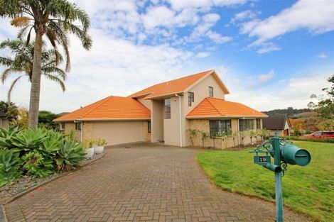 Photo of property in 19 Manara Place, The Gardens, Auckland, 2105