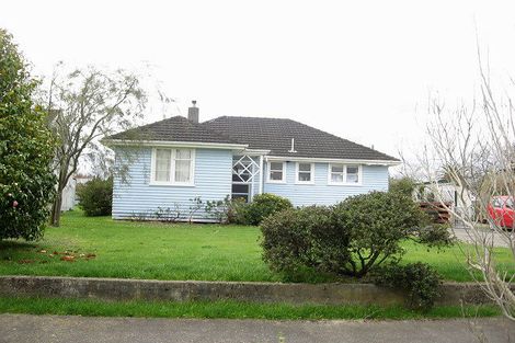 Photo of property in 3 Hendon Place, West End, Palmerston North, 4412