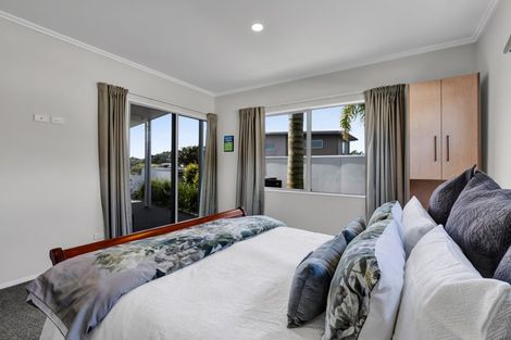 Photo of property in 18 Parkvue Drive, Bell Block, New Plymouth, 4312