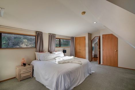 Photo of property in 36 Greenstone Place, Fernhill, Queenstown, 9300