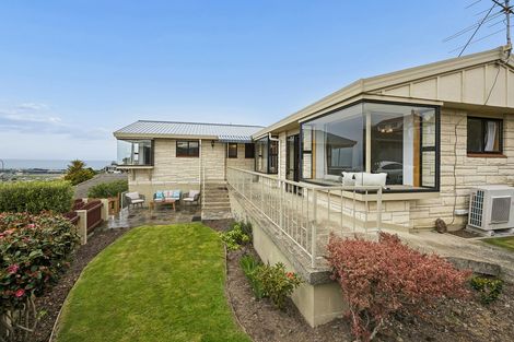 Photo of property in 32 Bangor Terrace, Kew, Dunedin, 9012