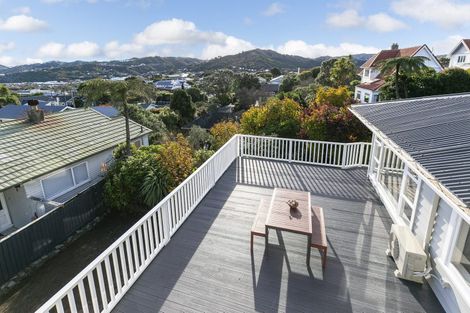 Photo of property in 3 Grenfell Drive, Karori, Wellington, 6012