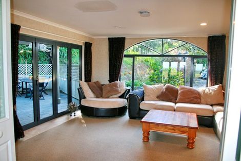 Photo of property in 311 Croydon Road, Midhirst, Stratford, 4394