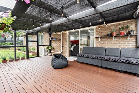 Photo of property in 25 Duckworth Road, Papakura, 2110