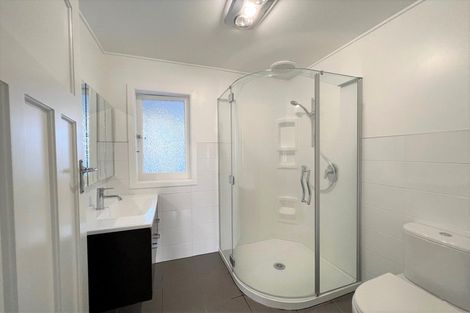 Photo of property in 22 Walker Road, Point Chevalier, Auckland, 1022