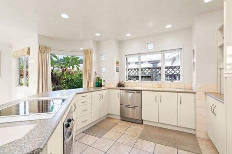 Photo of property in 117 Hatea Drive, Regent, Whangarei, 0112