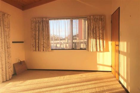 Photo of property in 1/13 Wesley Avenue, Frankleigh Park, New Plymouth, 4310