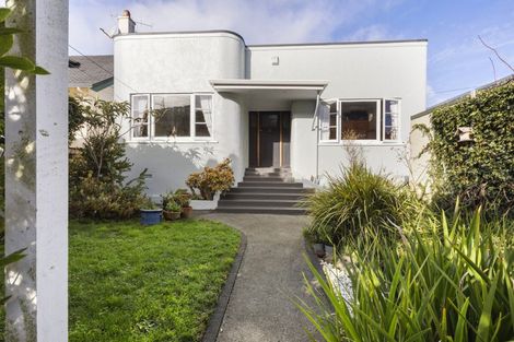 Photo of property in 35 Hohiria Road, Hataitai, Wellington, 6021