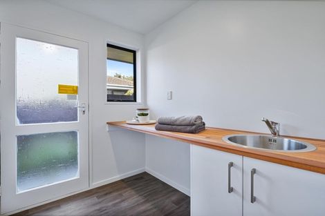 Photo of property in 3/22 Lake Terrace Road, Burwood, Christchurch, 8061