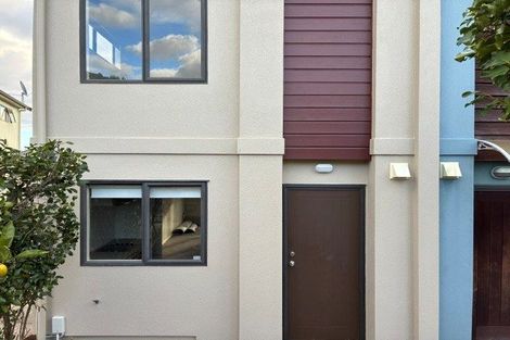 Photo of property in 35 Spalding Rise, Golflands, Auckland, 2013