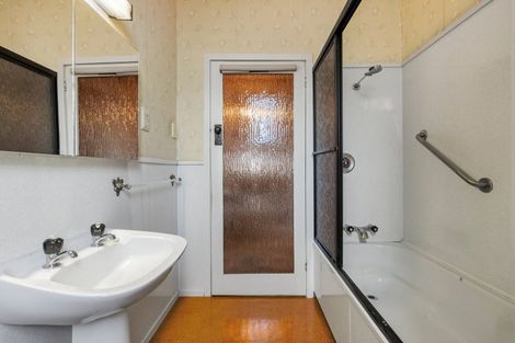 Photo of property in 244 River Road, Claudelands, Hamilton, 3214