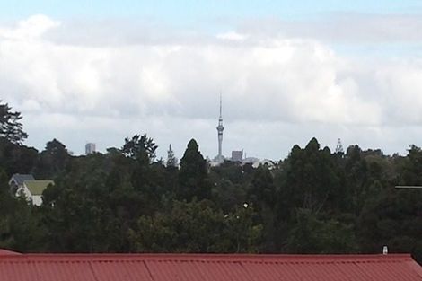 Photo of property in 27 Park Hill Road, Birkenhead, Auckland, 0626