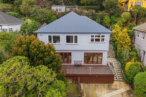 Photo of property in 129 Cockayne Road, Khandallah, Wellington, 6035