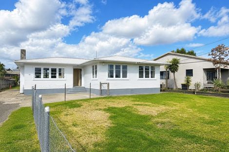 Photo of property in 57 Glendale Road, Glen Eden, Auckland, 0602