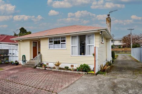 Photo of property in 1 Rosina Street, Clouston Park, Upper Hutt, 5018