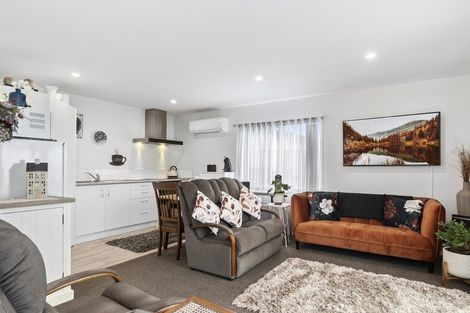 Photo of property in 11 Kamahi Crescent, Papamoa Beach, Papamoa, 3118