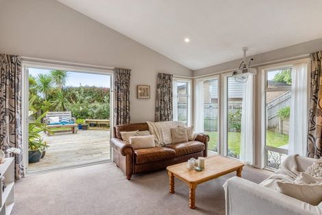Photo of property in 6 Telford Way, Raumati Beach, Paraparaumu, 5032
