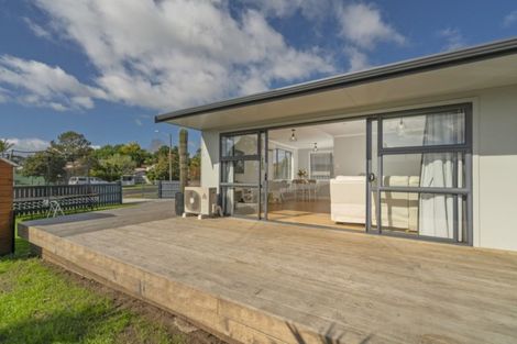 Photo of property in 124 Cook Drive, Whitianga, 3510