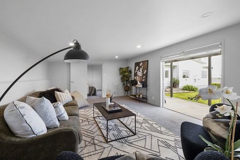 Photo of property in 44 Karamea Street, Whalers Gate, New Plymouth, 4310