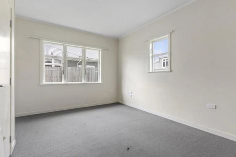 Photo of property in 48 Premier Avenue, Point Chevalier, Auckland, 1022