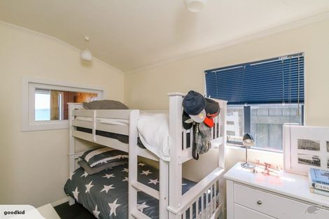 Photo of property in 604 Marine Drive, Days Bay, Lower Hutt, 5013
