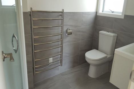 Photo of property in 48 Knightsbridge Drive, Forrest Hill, Auckland, 0620