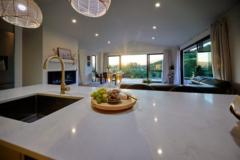 Photo of property in 5 Ingles Drive, Kaikoura Flat, Kaikoura, 7371