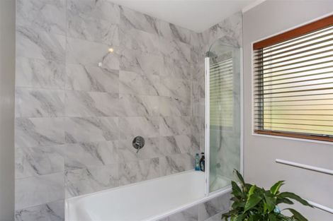 Photo of property in 22b Prospect Terrace, Pukekohe, 2120